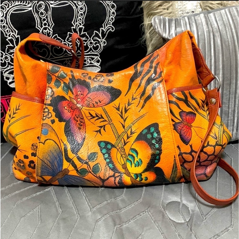 Beautiful Anna by Anuschka Tangerine
Animal Butterfly Hand-Painted Leather​​​